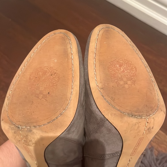 Vince Camuto Damefaris- Graystone Suede- 7M with box - Picture 9 of 10
